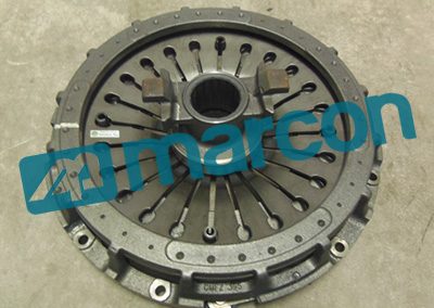 1395.03 – 3483 000 238:80S – PLATO DE EMBREAGEM REMANUFATURADO. VWC/FORD – (CAMINHOES AC 210CV C/SERV COM TUBO GUIA) 395MM