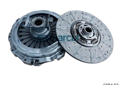 6984.03 – 3400 000 490:80S – KIT DE EMBREAGEM REMANUFATURADO. VWC/FORD (1982+5383) C/SERV – SEM TUBO GUIA – DISCO COM PRE-AMORTECIMENTO – 380MM